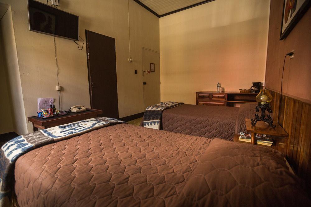 Hotel Modelo Quetzaltenango Zewnętrze zdjęcie