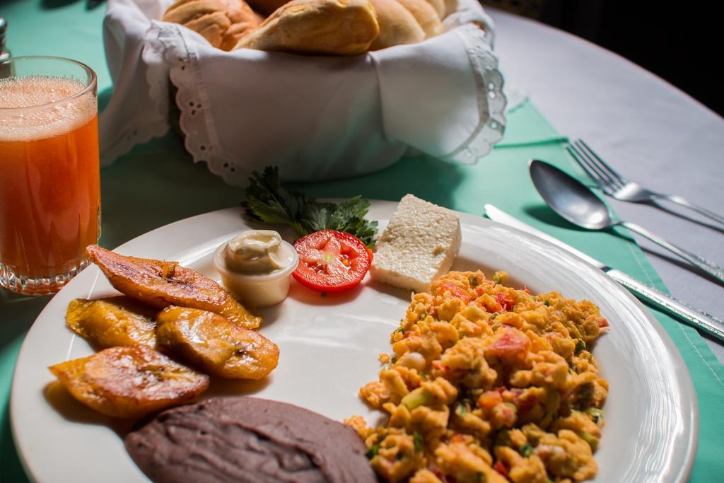 Hotel Modelo Quetzaltenango Zewnętrze zdjęcie