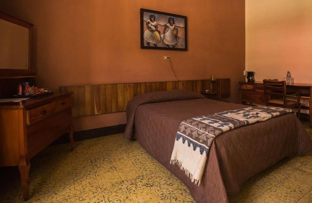 Hotel Modelo Quetzaltenango Zewnętrze zdjęcie