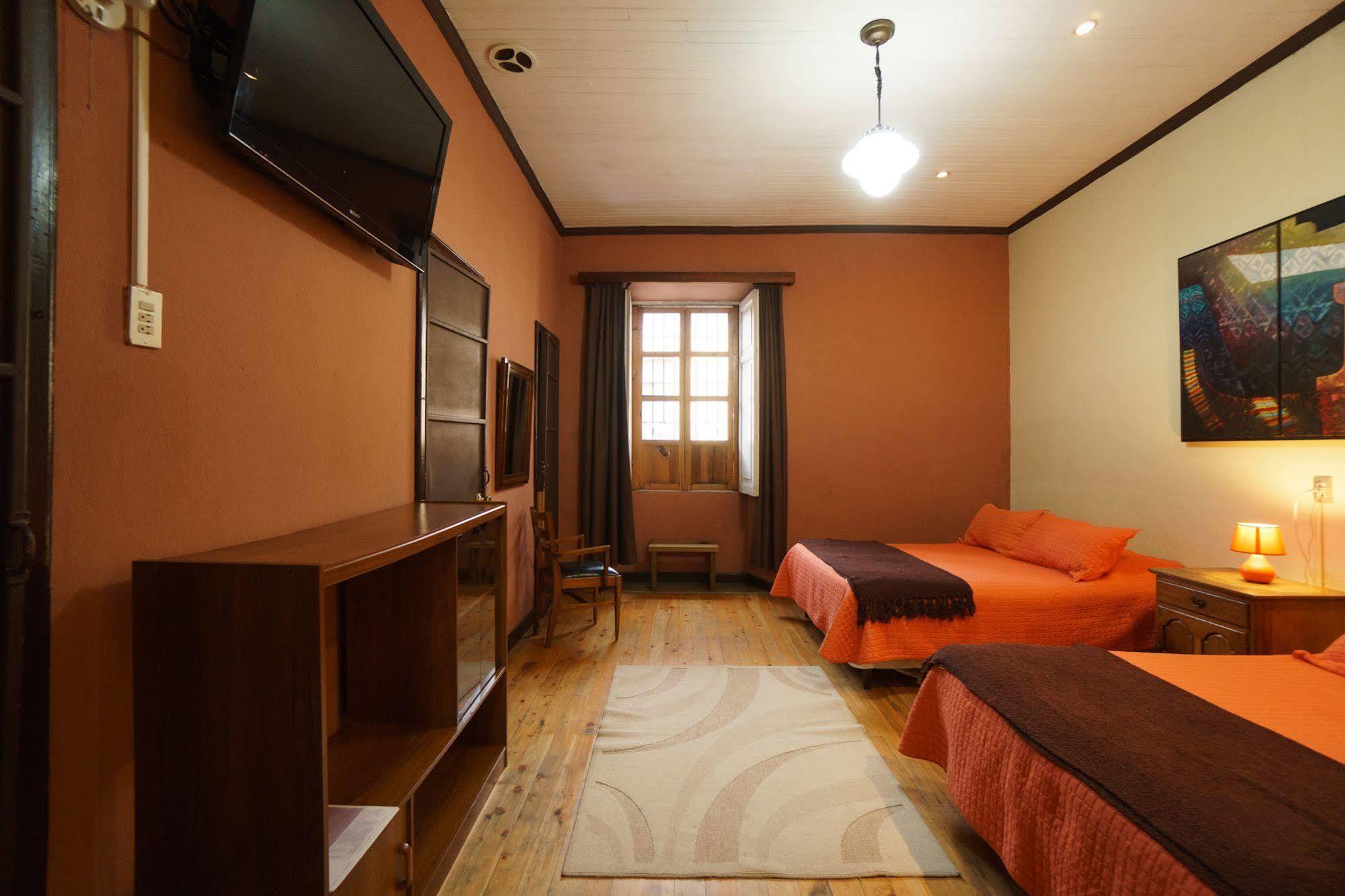 Hotel Modelo Quetzaltenango Zewnętrze zdjęcie